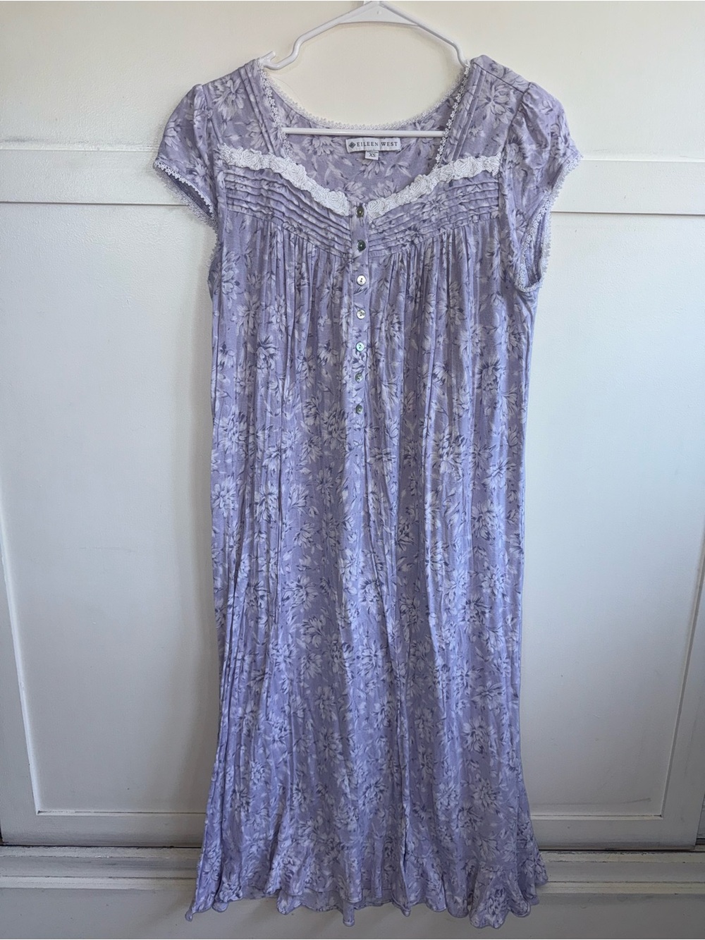 Eileen West Lavender Floral Knit Cap Sleeve Waltz Nightgown Size XS Cottagecore